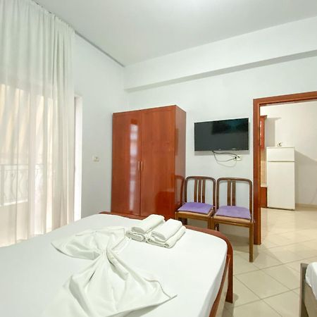 Summerland Saranda Buitenkant foto