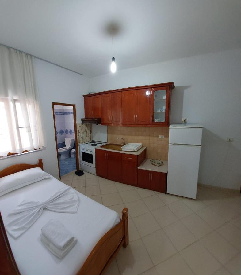 Summerland Saranda Buitenkant foto