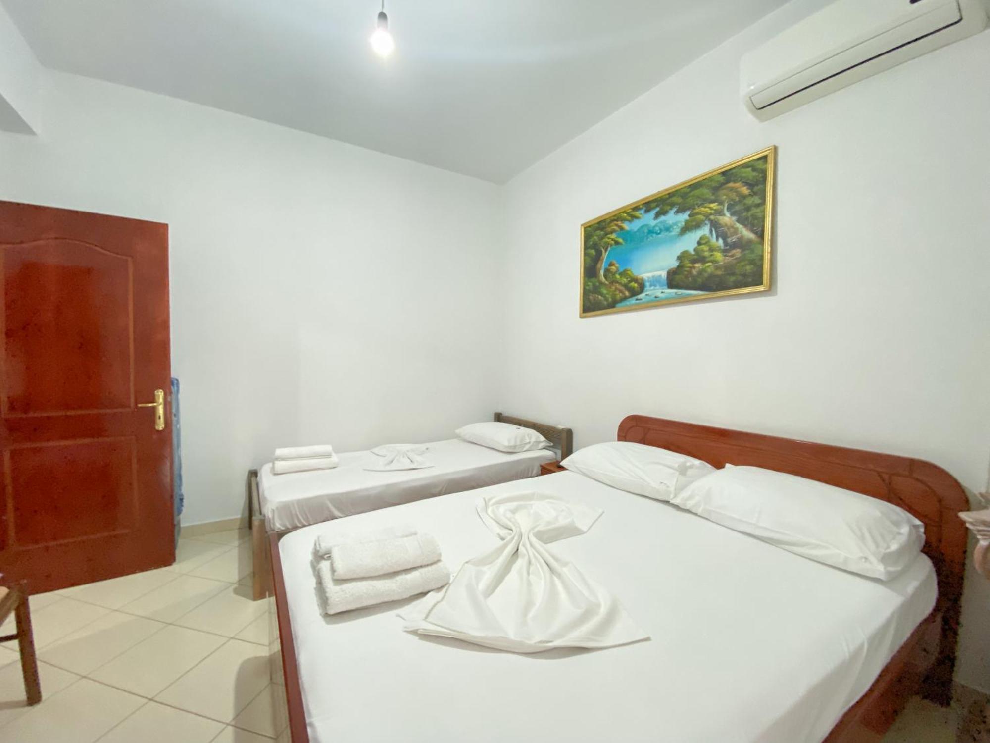 Summerland Saranda Buitenkant foto